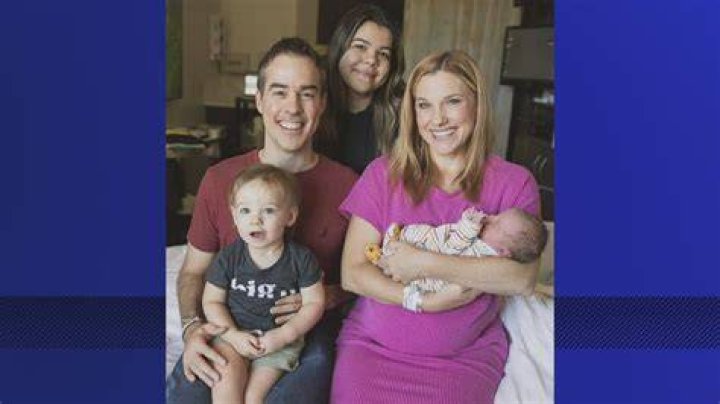 Lindsay Riley Bio, Age, Height, Family, Husband, Phoenix, Net worth, Salary, 12 News